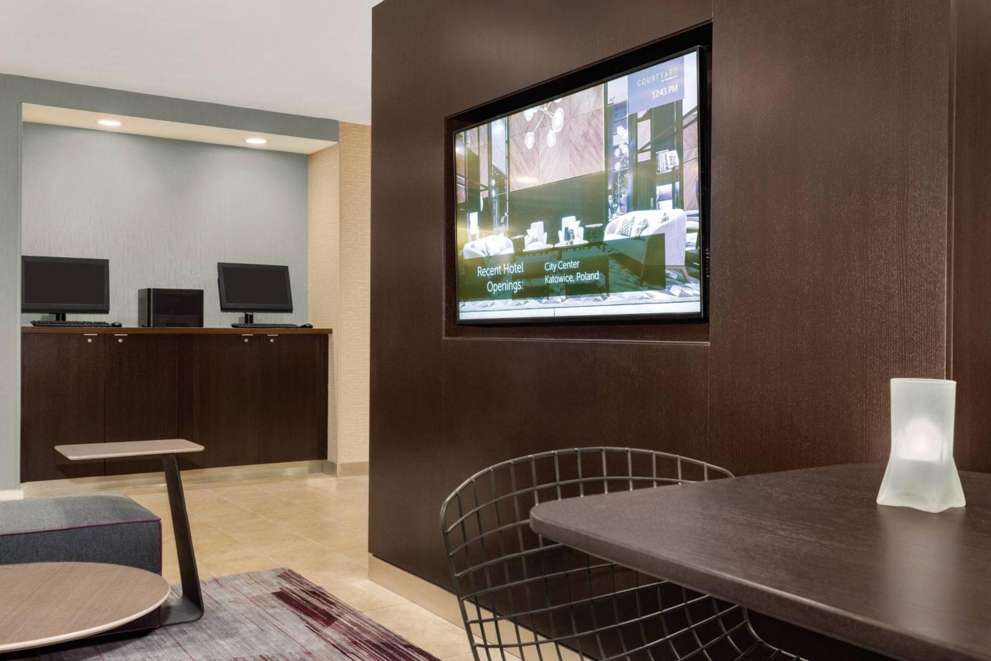 Courtyard By Marriott Dayton North Hotel Ngoại thất bức ảnh